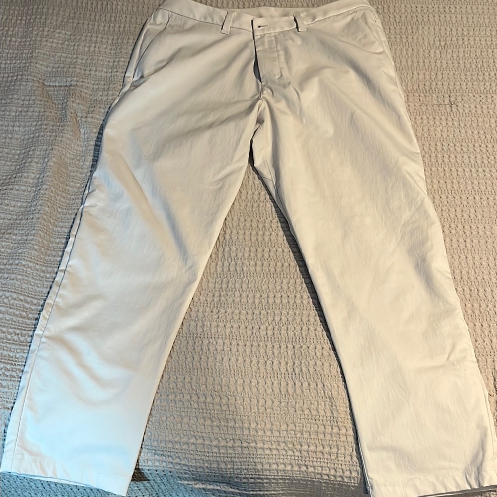 Men's White Lulu lemon classic trousers Pants